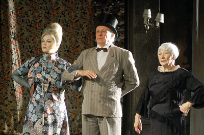 Csomor Csilla, Vallai Péter m.v., Csernus Mariann - © theater.hu - Ilovszky  Béla