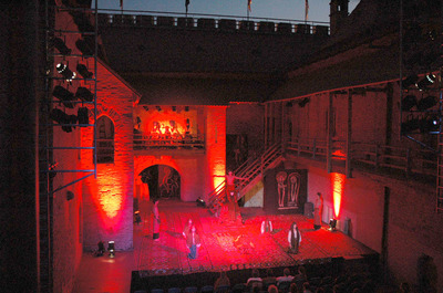 © theater.hu - Kiss Zoltán